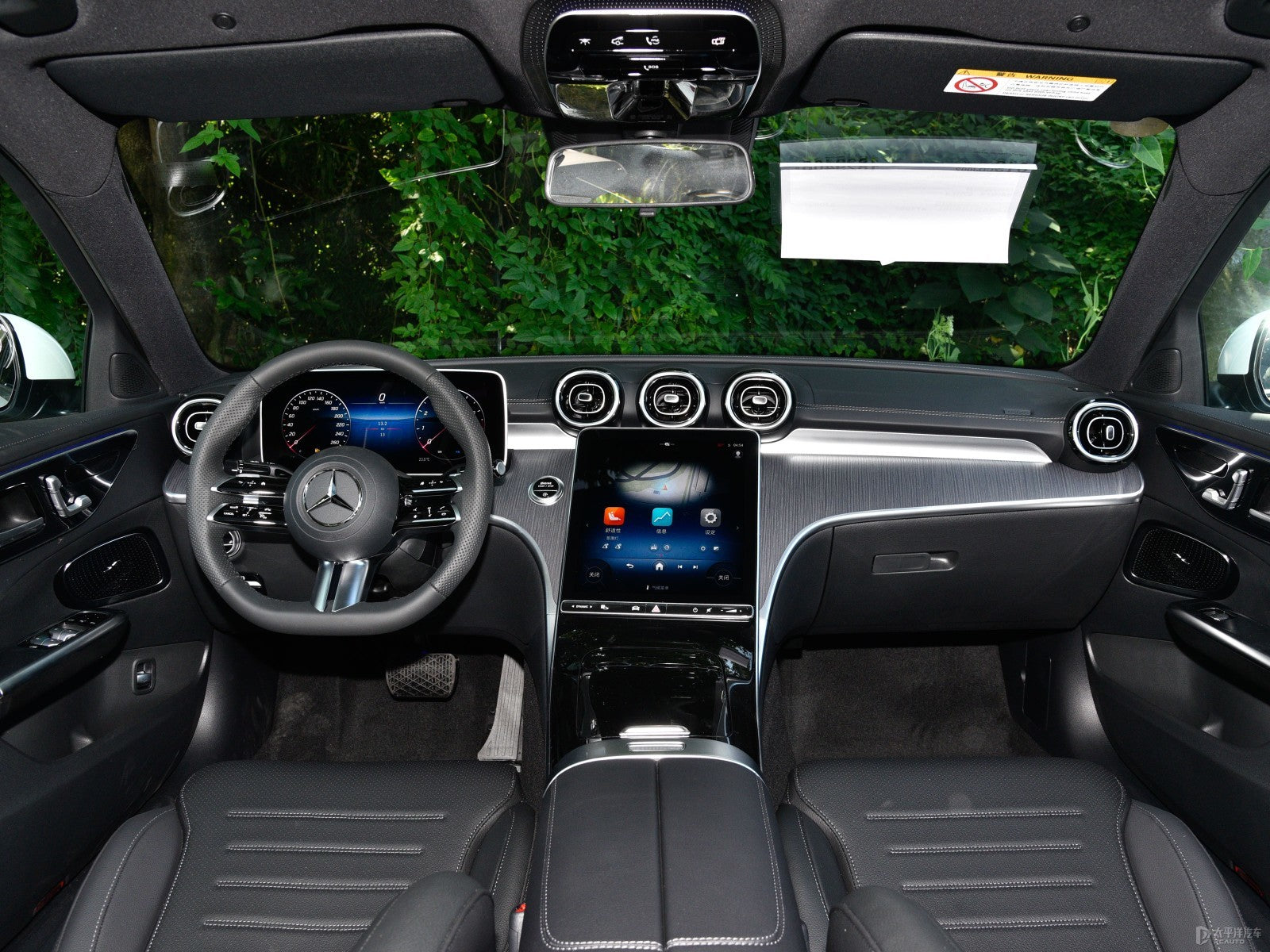 Mercedes Benz C-Class 2025