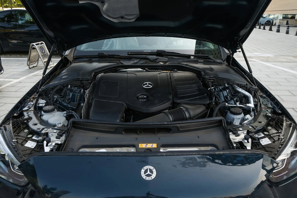 Mercedes Benz C-Class 2025